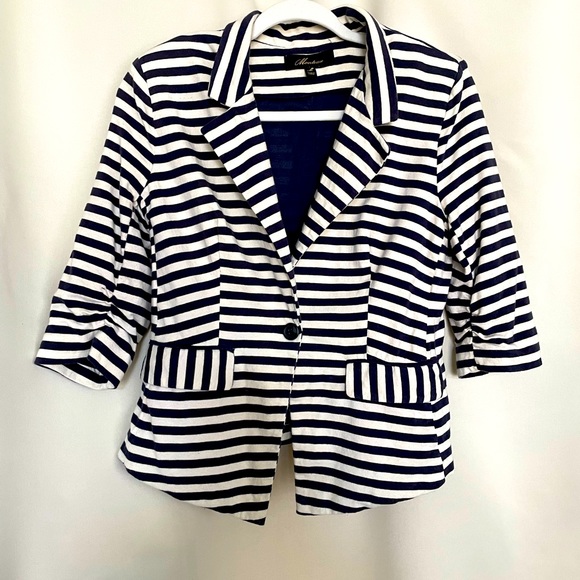 White and dark blue, one button, 3/4 sleeves - Picture 1 of 3